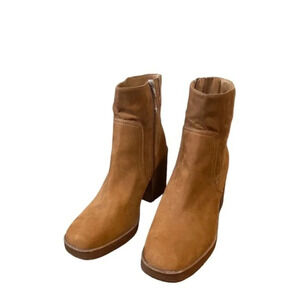Universal Thread Chunky Heel Suede Boots Sz 11